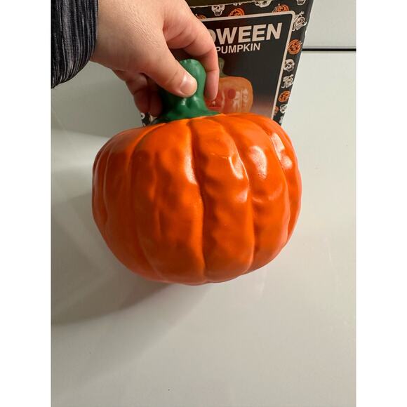 Vintage New Halloween Ceramic Pumpkin Jack O' Lantern smiley candle tealight - Picture 4 of 9